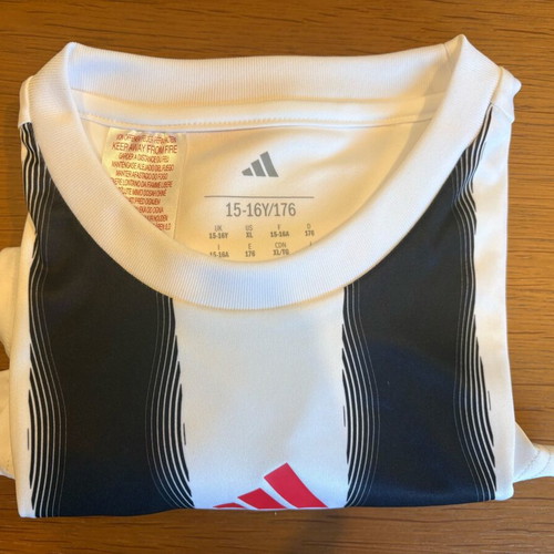 Adidas Messi Kids Jersey like new, size 15–16 years
