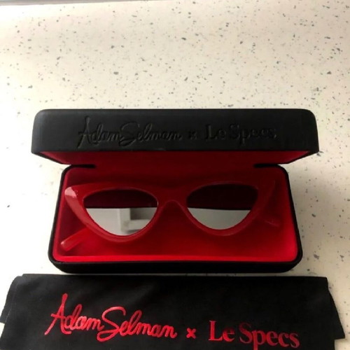 Cat eye sunglasses Le Specs like new, red