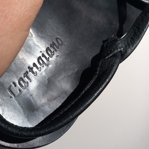L'ARTIGIANO men's black leather sandals like new, size 42