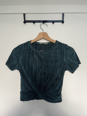 Πλισέ crop top petrol με κόμπο σαν καινούργιο