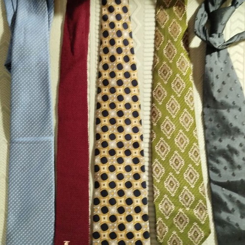 Ties set of 5 like new, including knitted and silk