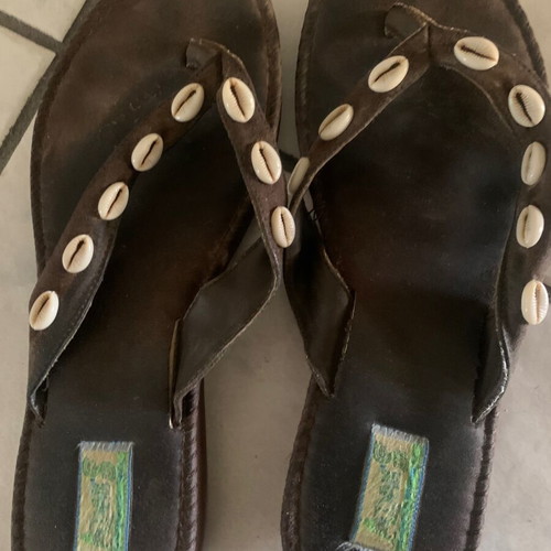Flip flops with shells used, size 41, brown