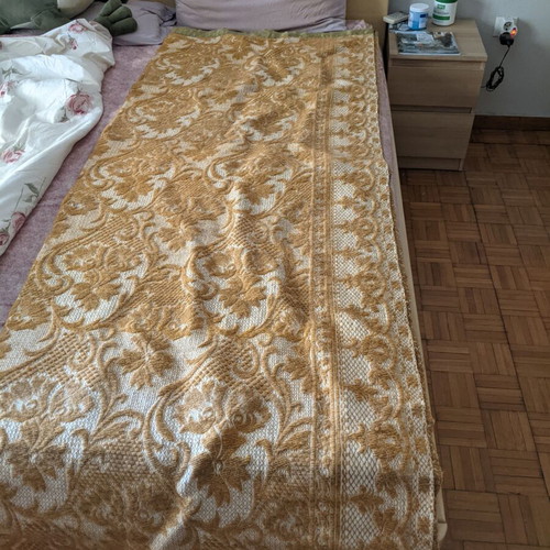 Wool blanket 2.17x1.60m used with wear on green stripe