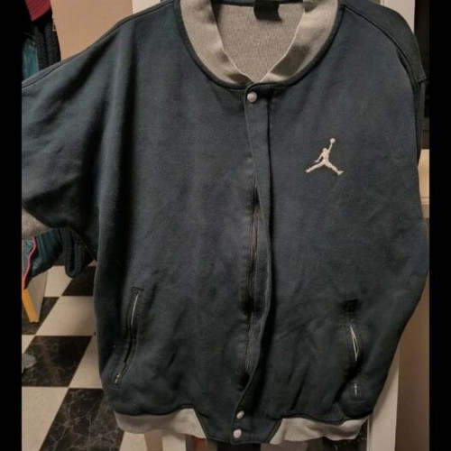 Jordan college jacket used, size XL, black and gray
