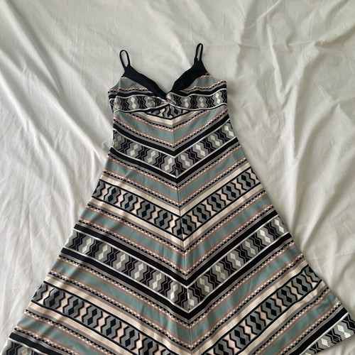Φόρεμα 90s Y2K Bcbg MaxAzria μέγεθος S σαν καινούργιο πολύχρωμο