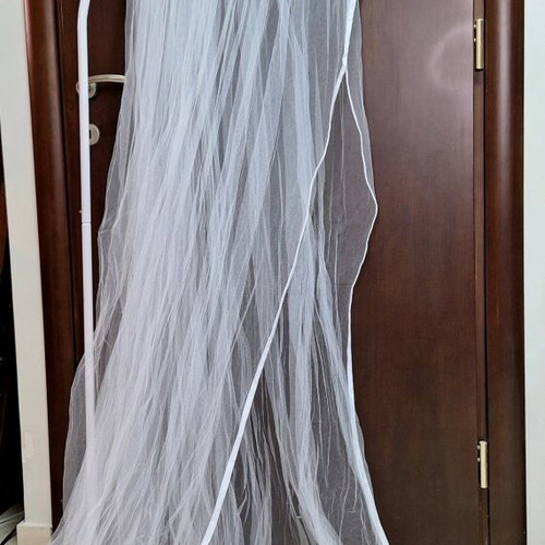 Baby Oliver mosquito net like new with stand