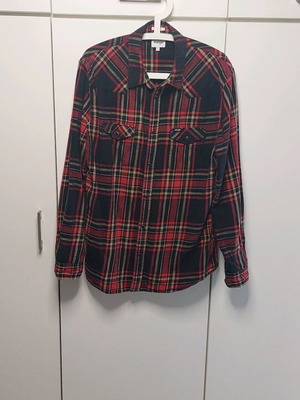 Wrangler plaid shirt size L like new