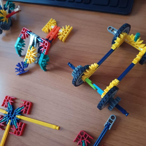 K'nex various pieces like new