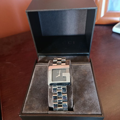 Gucci 3600J women's watch like new, black and silver