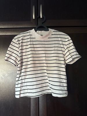 T-shirt Pink Woman used, black and white, one size