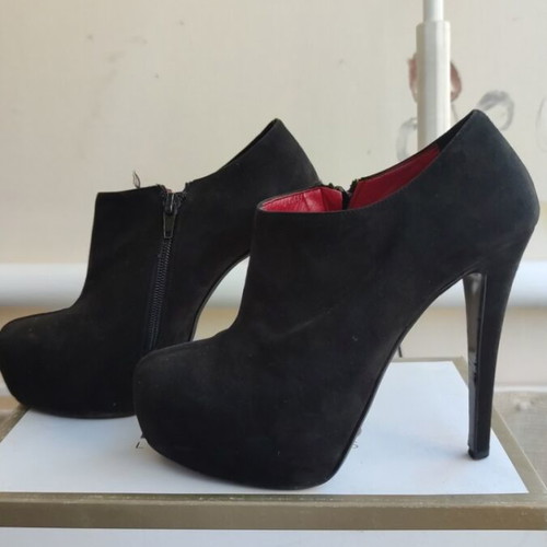 Women's high ankle boots like new, size 37, black