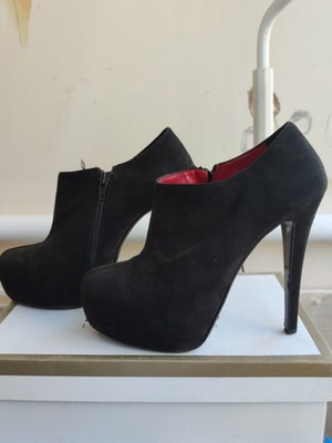 Women's high ankle boots like new, size 37, black