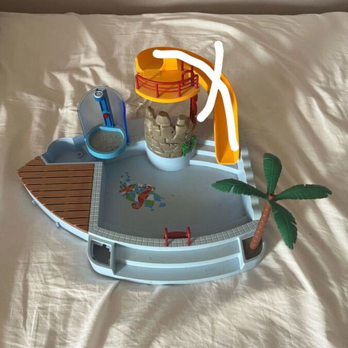 Playmobil pool used without slide