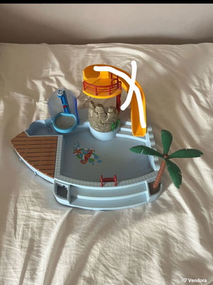 Playmobil pool used without slide