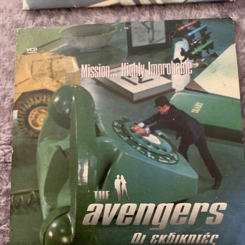 The Avengers 4 DVD set like new with subtitles