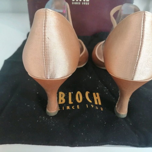 Bloch Latin dance shoes unused size 39.5 pink satin and leather