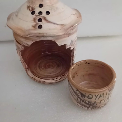 Ceramic memorial oil lamp