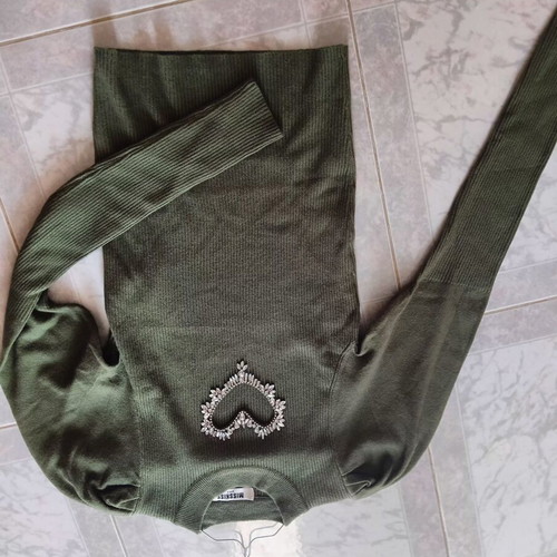 Women's blouse like new with unique bust design, green, size S