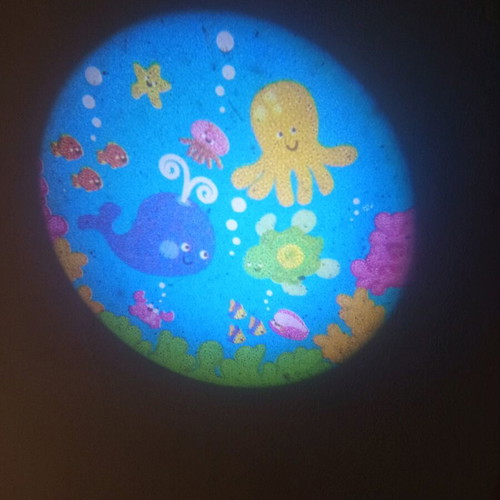 Sleep projector used with sea sounds and classic lullaby