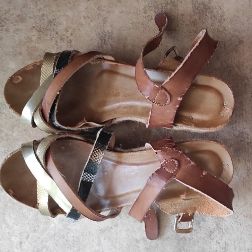 Leather brown sandals size 38 used, gold accents