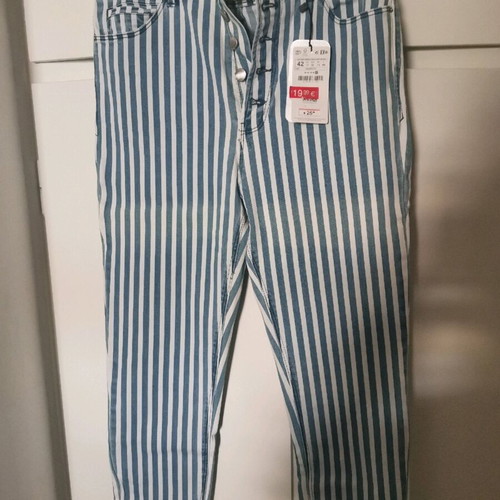 Stradivarius jeans new, size XL 42 14