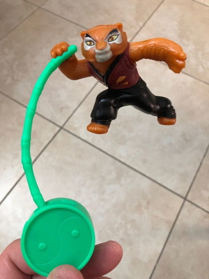 Kung Fu Panda Тигър McDonalds Happy Meal играчка 13 см употребявана