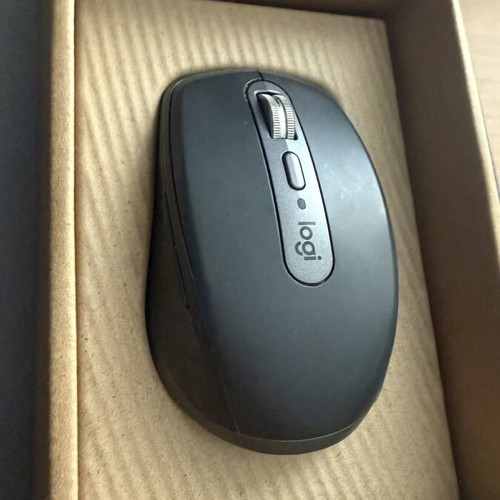 Logitech MX Anywhere 3 wireless mouse with USB adapter
