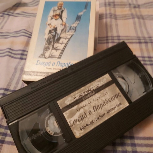 Cinema Paradiso VHS used, social genre