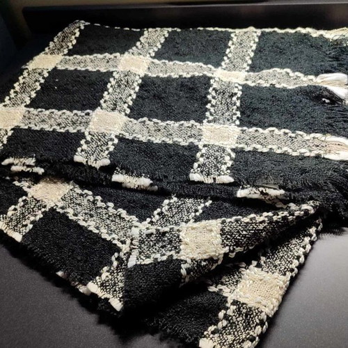 Scarf like new black and white, 90 x 180 cm, 100% viscose