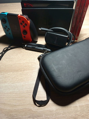 Nintendo Switch σαν καινούργιο με θήκη