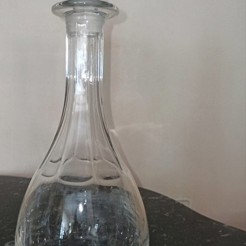 Crystal decanter of excellent quality, like new
