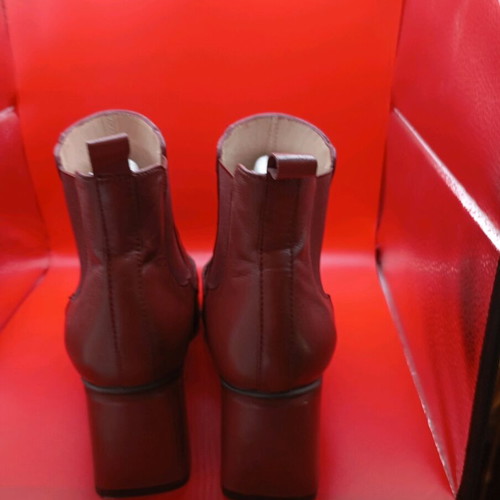 Hispanitas ankle boots like new, size 37, 6 cm heel, brown-bordeaux