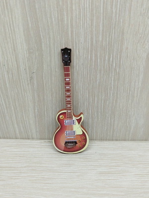 Electric guitar magnet Gibson 1959 new, wooden
