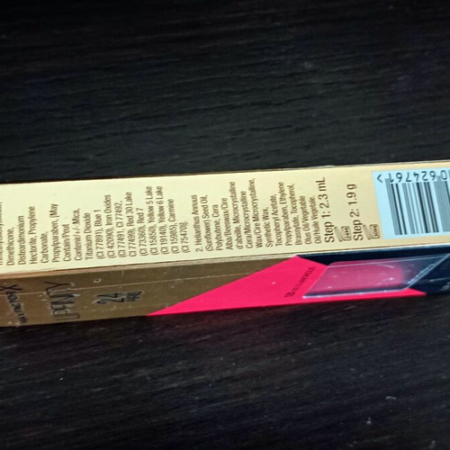 Max Factor Lipfinity Lip Colour new, long-lasting lipstick with balm