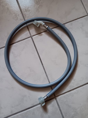 Washing machine supply hose new, 1.5 meters
