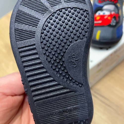 Mini Max slippers new