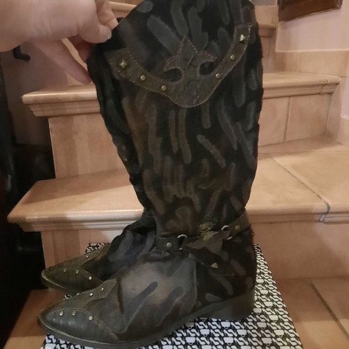 Irma Bass Italy Pony leather women's boots like new, size 38.5