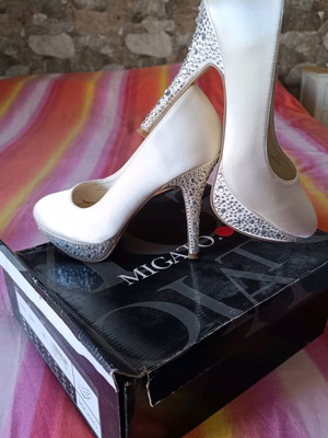 Migato bridal pumps size 38 like new