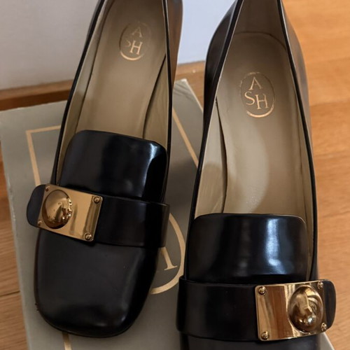 Ash leather pumps like new, size 40, black