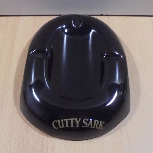 Cutty Sark scotch whisky old promotional ceramic ashtray used