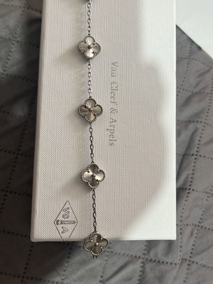 Βραχιόλι Van Cleef & Arpels Alhambra μεταχειρισμένο