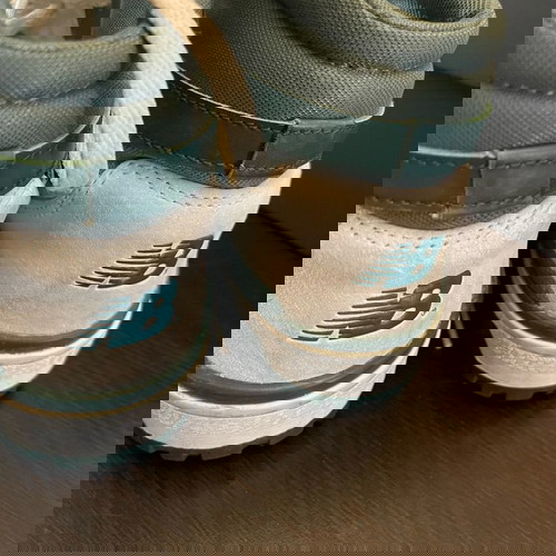 New Balance 650 athletic shoes like new, size 40, green