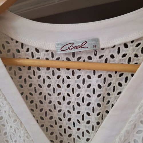 Axel dress No 38 white-beige like new with guipure lace