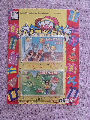 Zeeman vintage games pack with Gold and Basketball, new
