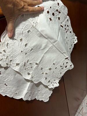 Set of 2 cut table linens 34x35 like new