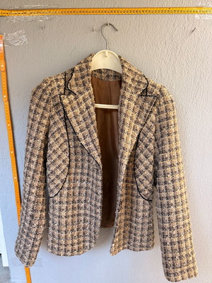 Women's tweed jacket like new, beige/brown with black details