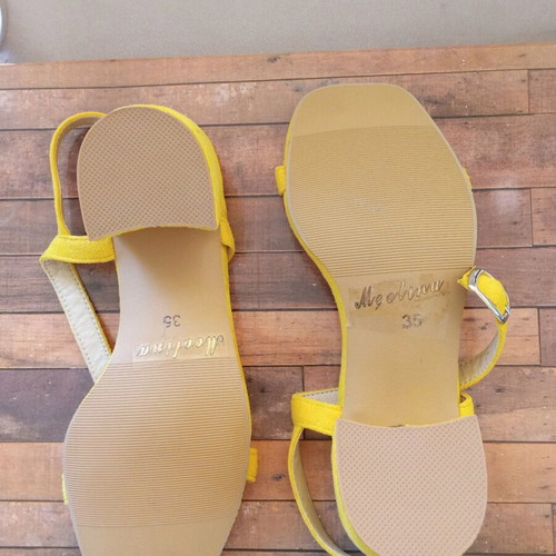 Yellow suede sandals new, size 36, 6cm heel