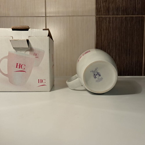 Hondos Center porcelain mug new in original box