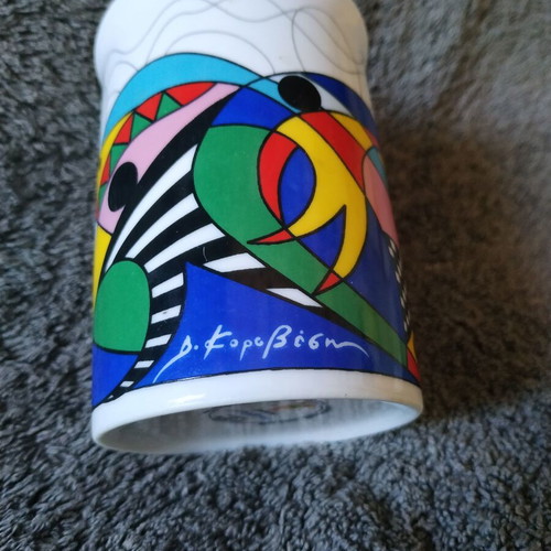 Pizza Fan mug used with illustration by D. Korovesis