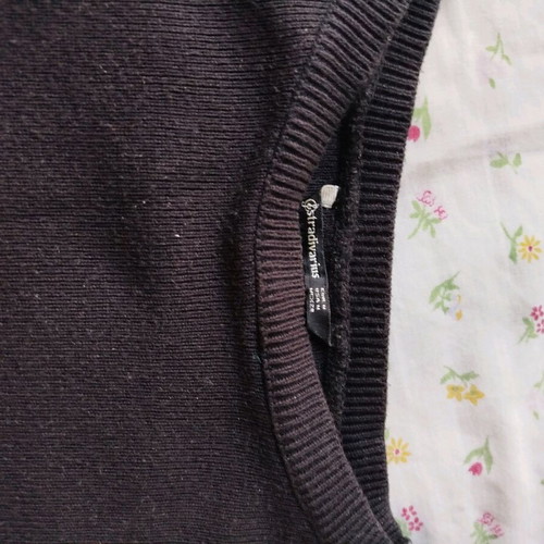 Stradivarius pullover with pearls black, like new, size S